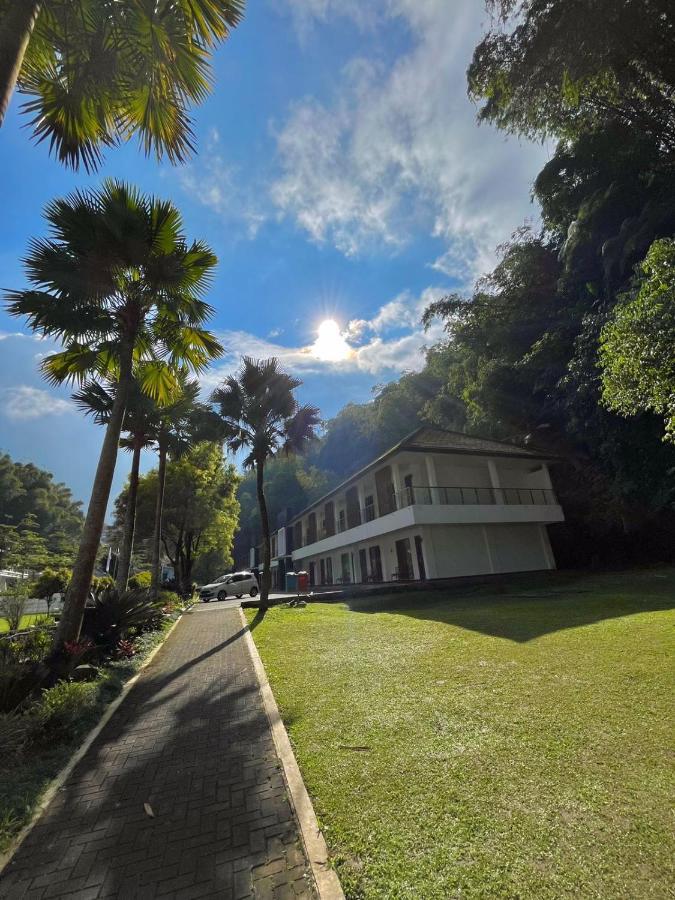 Lembah Permai Resort Sindanglaya 外观 照片