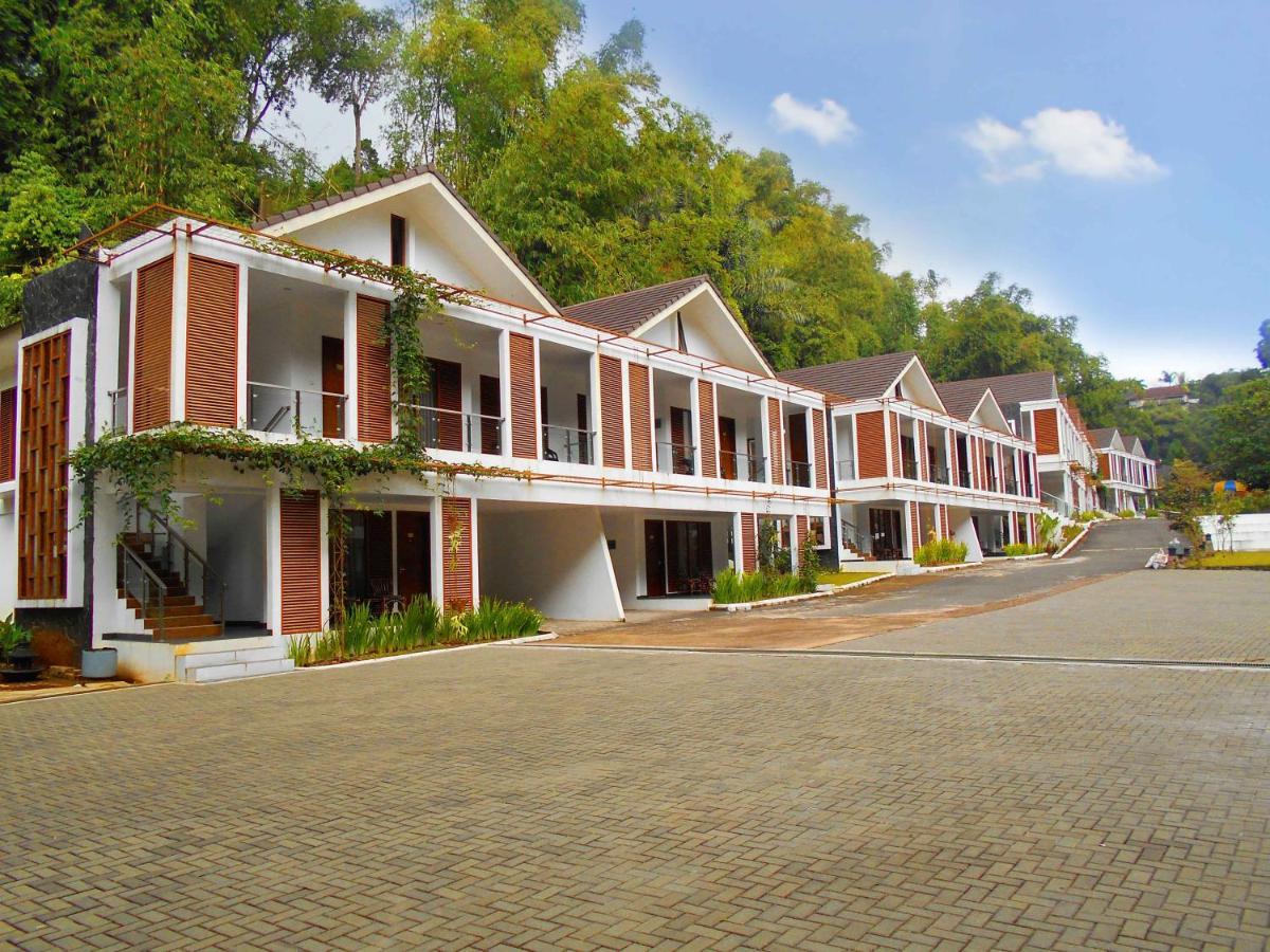 Lembah Permai Resort Sindanglaya 外观 照片